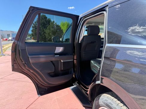 Used 2025 Ford Expedition Active image 18