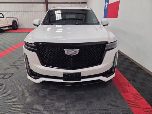 Used 2023 Cadillac Escalade ESV Sport Platinum w/ LPO, ONYX Package image 19