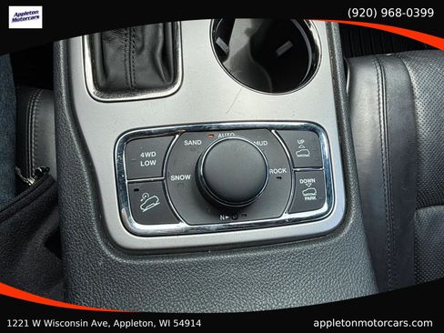 Used 2018 Jeep Grand Cherokee Overland AWD/4WD image 21