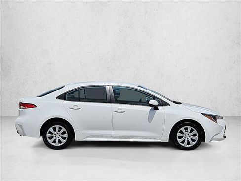 Certified 2024 Toyota Corolla LE FWD image 4