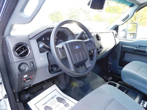 Used 2011 Ford F550 2WD Regular Cab Super Duty w/ PWR Equipment Group image 7