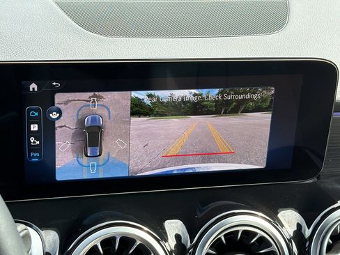 Certified 2026 Mercedes-Benz GLB 250 4MATIC image 19