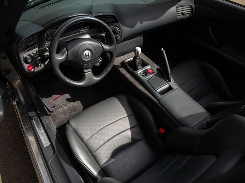 Used 2001 Honda S2000 image 42