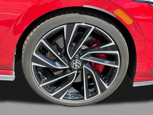 Used 2024 Volkswagen GTI Autobahn FWD image 11