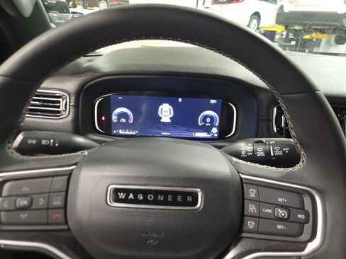 Used 2023 Jeep Wagoneer 4WD w/ Convenience Group I image 16