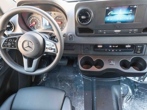 Used 2024 Mercedes-Benz Sprinter 3500 w/ Parking Package image 17