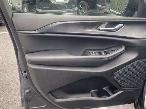 New 2025 Jeep Grand Cherokee L Laredo image 12