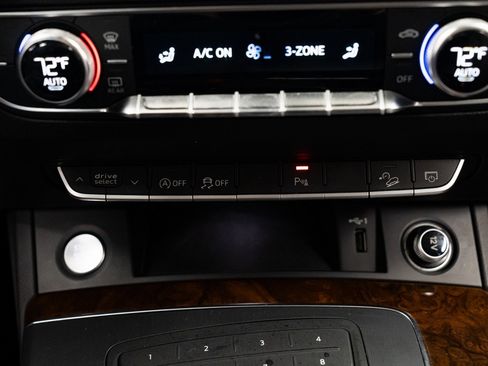 Used 2018 Audi Q5 2.0T Premium Plus w/ Premium Plus Package image 16