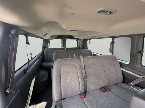 Used 2014 Chevrolet Express 3500 LT w/ LT Preferred Equipment Group RWD image 20