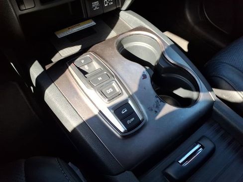 Used 2023 Honda Passport EX-L image 16