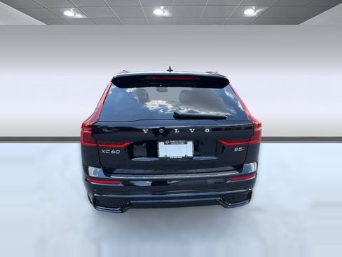 New 2026 Volvo XC60 B5 Plus w/ Climate Package AWD/4WD image 10