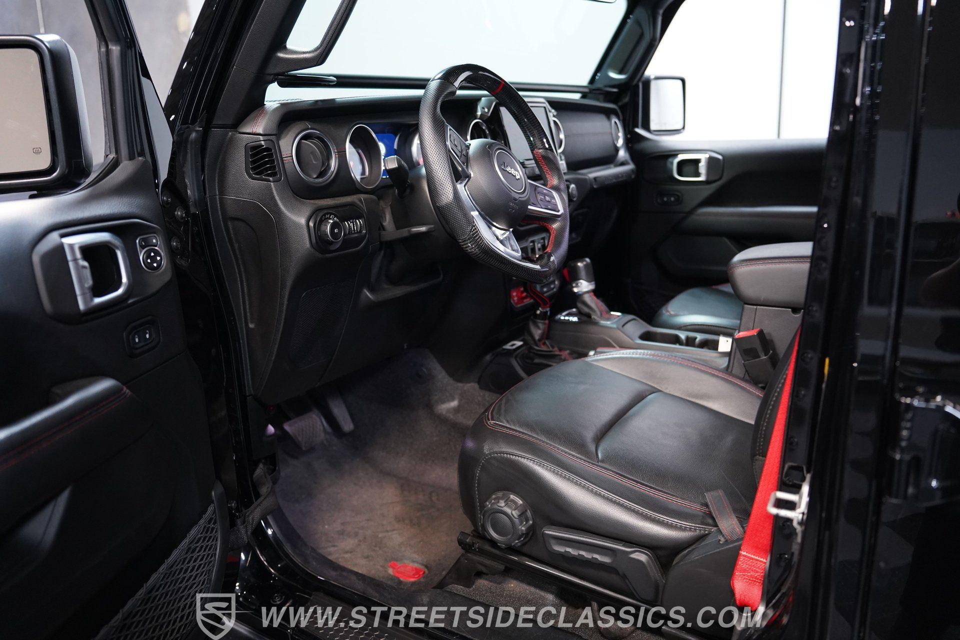 Used 2020 Jeep Wrangler Unlimited Rubicon w/ Quick Order Package 28Y Recon AWD/4WD image 4