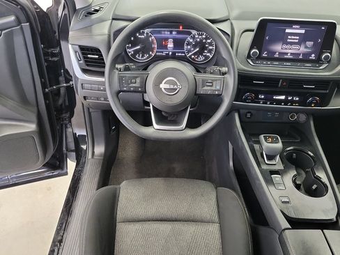 Used 2024 Nissan Rogue SV FWD image 17
