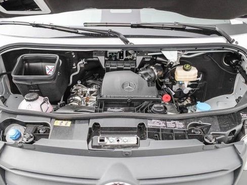 New 2025 Mercedes-Benz Sprinter 2500 image 27