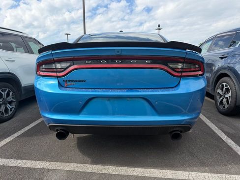 Used 2019 Dodge Charger SXT w/ Blacktop Package RWD image 5