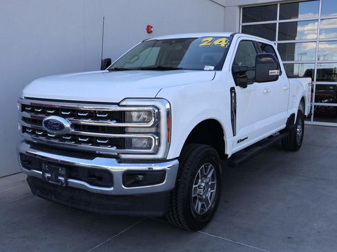 Used 2024 Ford F250 Lariat image 1