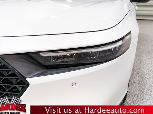 Used 2023 Honda Accord Touring image 8
