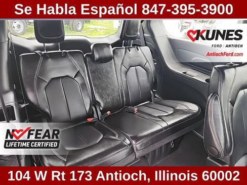 Used 2025 Chrysler Pacifica Select FWD image 50