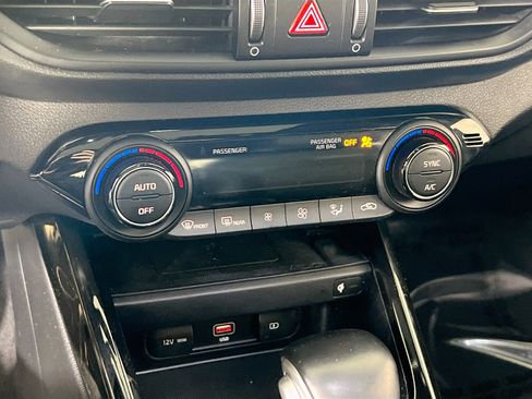 Used 2022 Kia Forte GT-Line w/ GT-Line Premium Package image 16