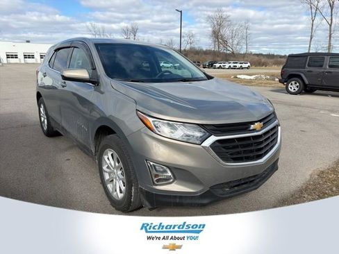 Used 2018 Chevrolet Equinox LT image 1