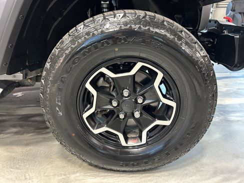 Used 2020 Jeep Gladiator Rubicon w/ Dual Top Group image 26