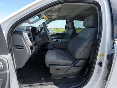 Used 2025 Ford F250 XLT AWD/4WD image 17