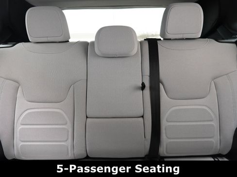 Used 2022 Jeep Renegade Latitude w/ Convenience Group image 35