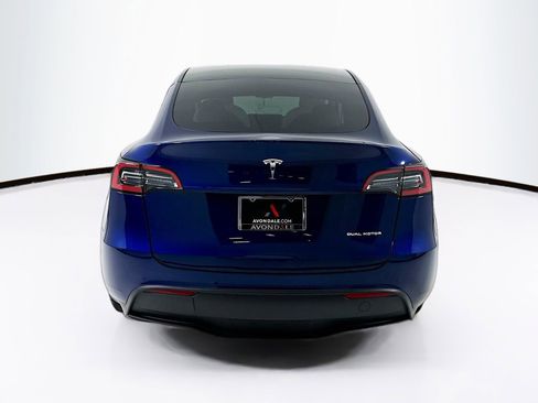 Used 2022 Tesla Model Y Long Range image 7