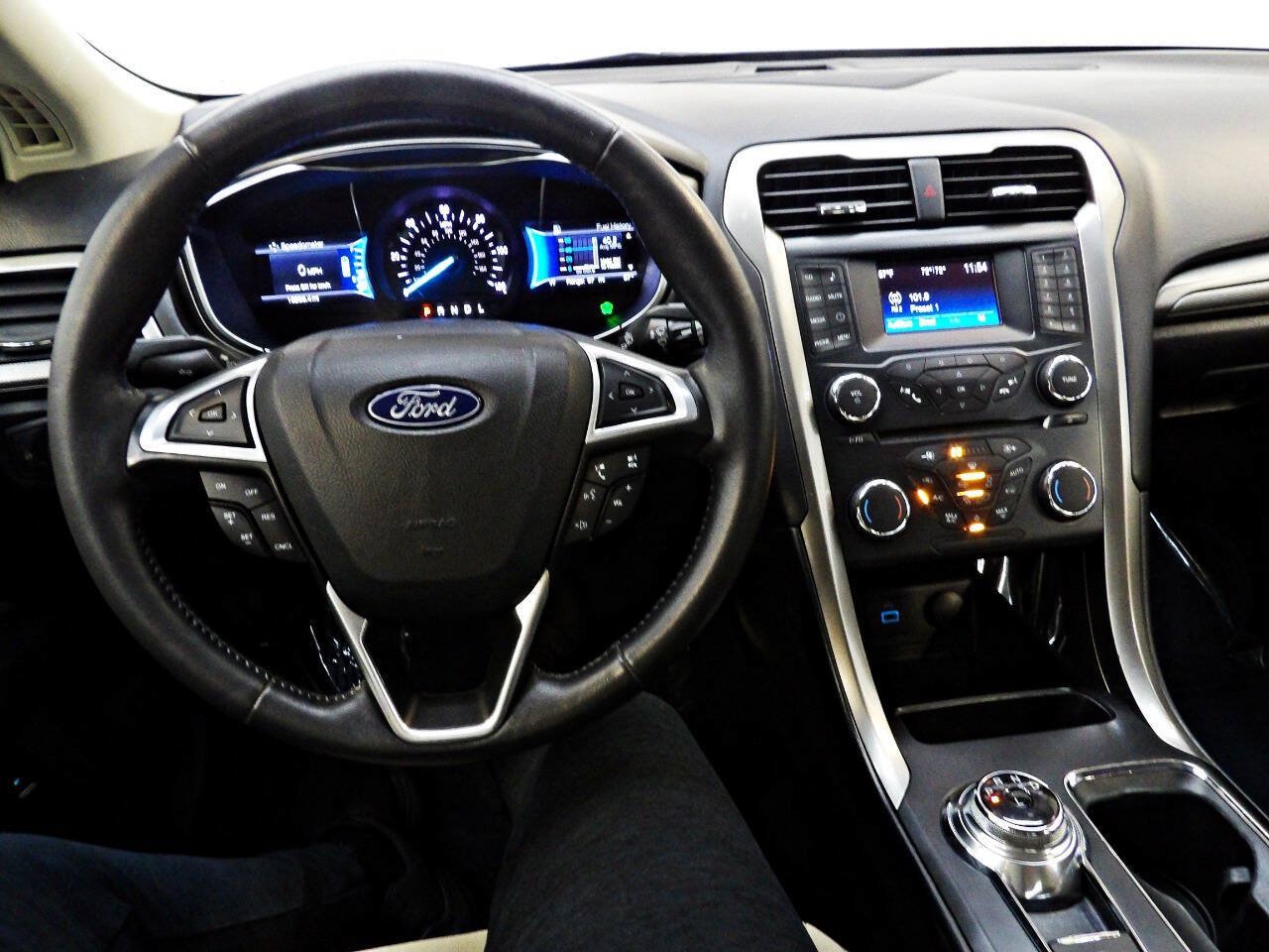 Used 2018 Ford Fusion S FWD image 17