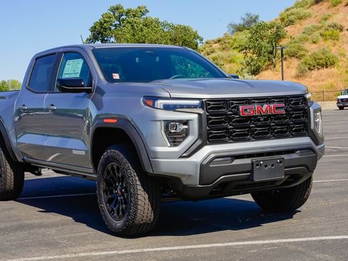 New 2026 GMC Canyon Elevation w/ Convenience Package RWD image 5