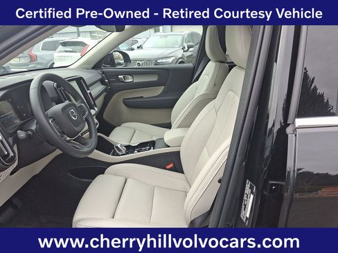 Certified 2025 Volvo XC40 B5 Ultra w/ Protection Package Premier image 13