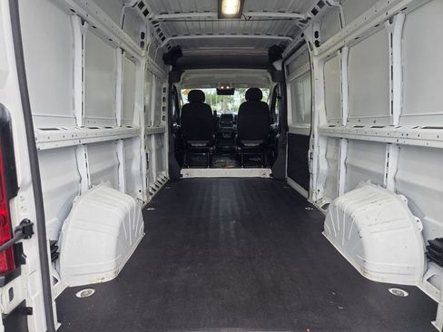 Used 2024 RAM ProMaster 2500 w/ Convenience Group FWD image 23