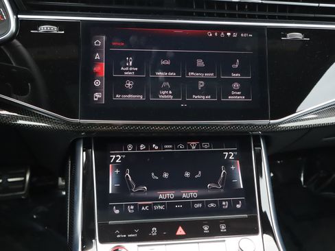 Used 2023 Audi SQ8 Prestige AWD/4WD image 19