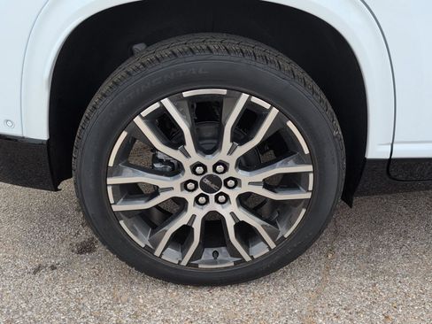 New 2026 GMC Acadia Denali Ultimate AWD/4WD image 34