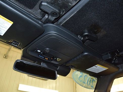 Used 2025 Ford Bronco Outer Banks image 29