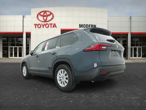 Certified 2026 Toyota Grand Highlander XLE image 2