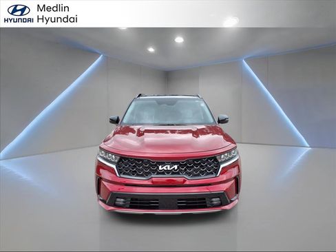 Used 2023 Kia Sorento EX w/ Panoramic Sunroof Package image 9