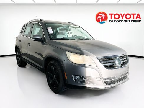 Used 2010 Volkswagen Tiguan S FWD image 1