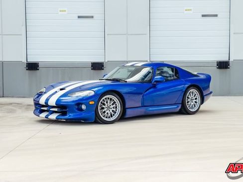 Used 1997 Dodge Viper GTS RWD image 32