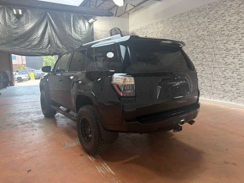 Used 2021 Toyota 4Runner SR5 Premium w/ Moonroof Package AWD/4WD image 5