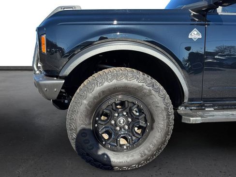 Used 2022 Ford Bronco Outer Banks w/ Sasquatch Package image 13