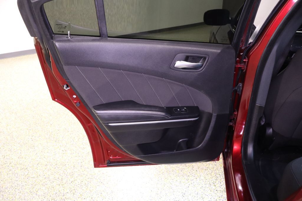 Used 2020 Dodge Charger SXT RWD image 33