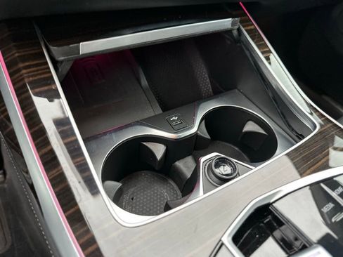 Certified 2025 BMW X7 xDrive40i w/ M Sport Package image 35