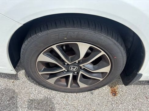 Used 2015 Honda Civic EX image 8