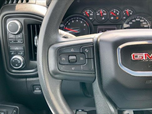 Used 2024 GMC Sierra 1500 Pro w/ Graphite Edition AWD/4WD image 17
