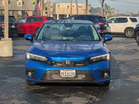 Used 2023 Honda Civic Touring image 3