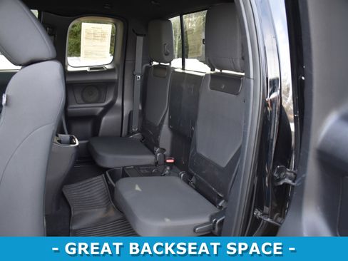 Used 2016 Toyota Tacoma TRD Sport w/ Towing Package image 9