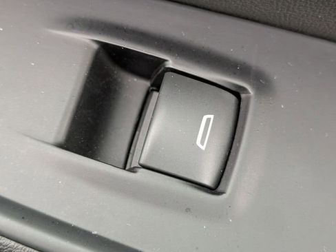 Certified 2023 Chevrolet Traverse LT w/ LPO, Floor Liner Package image 36