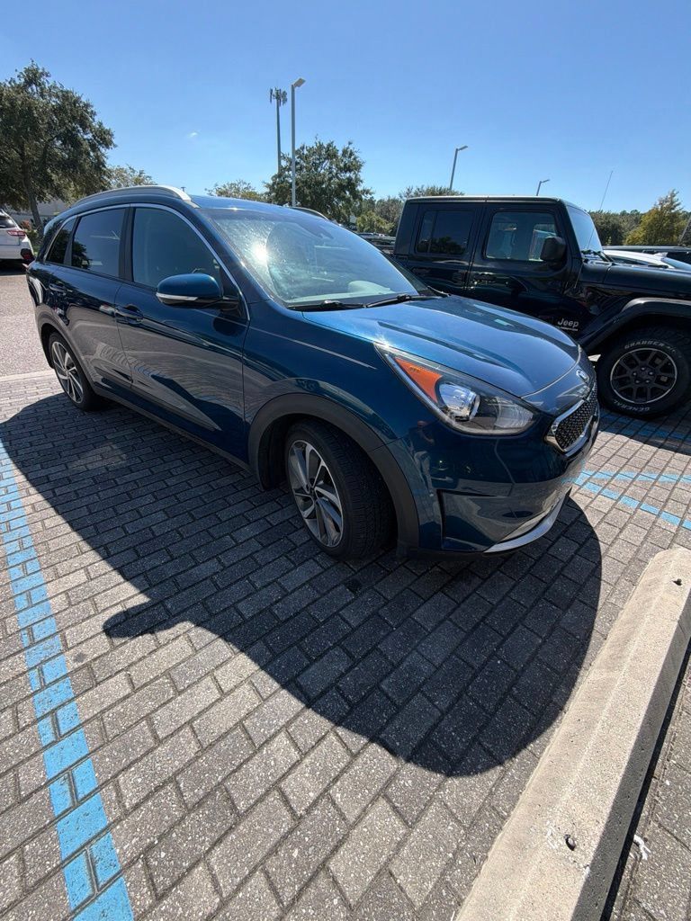 Used 2019 Kia Niro Touring FWD image 9