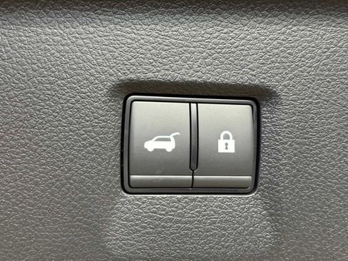 New 2026 INFINITI QX60 Luxe w/ Family Package image 31